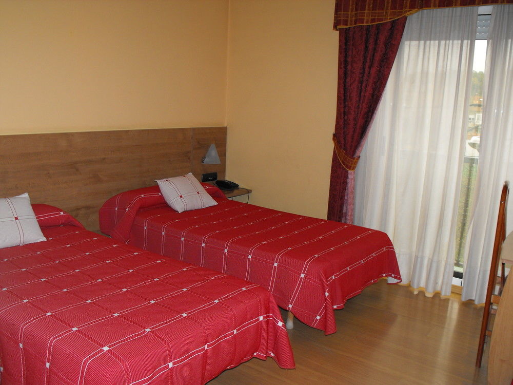 Hotel Restaurante Pontinas Lalín Екстериор снимка