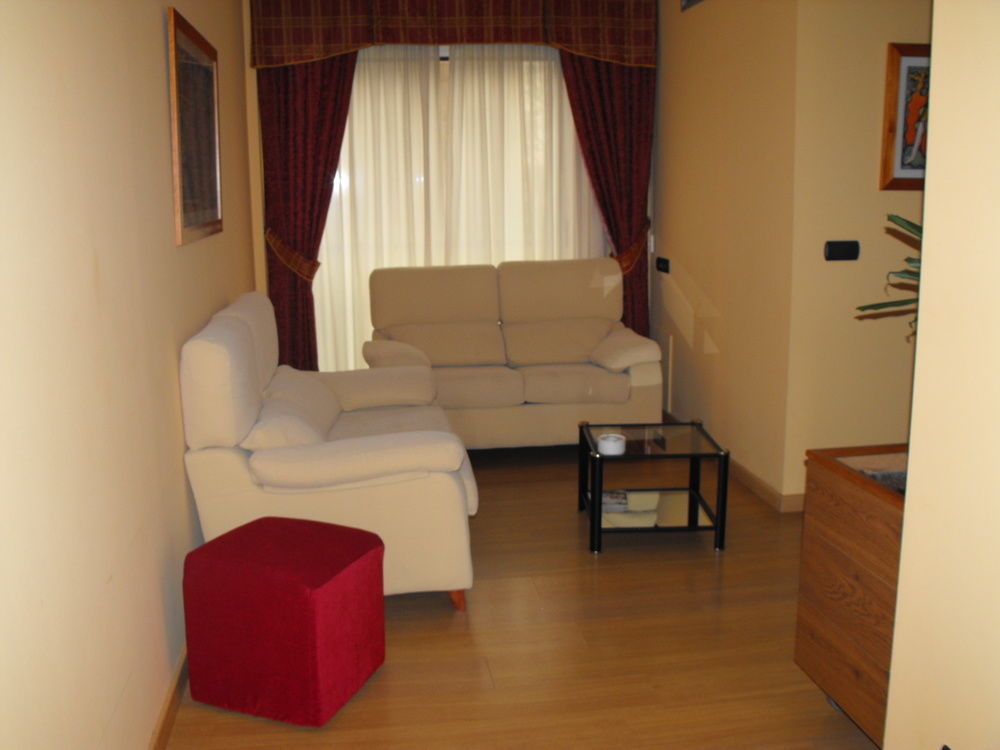Hotel Restaurante Pontinas Lalín Екстериор снимка